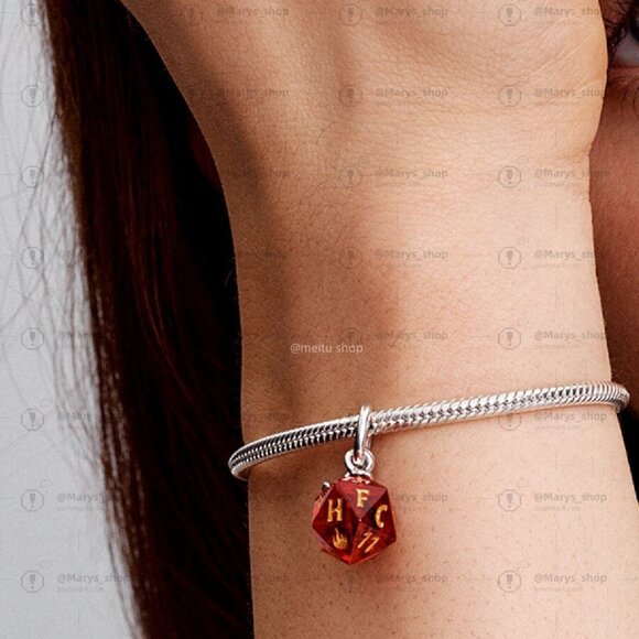 Pandora Stranger Things Hellfire Club Dice Dangle Charm - Picture 4 of 6